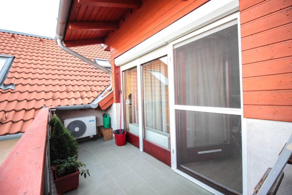 Entire Home Budapest Extérieur photo